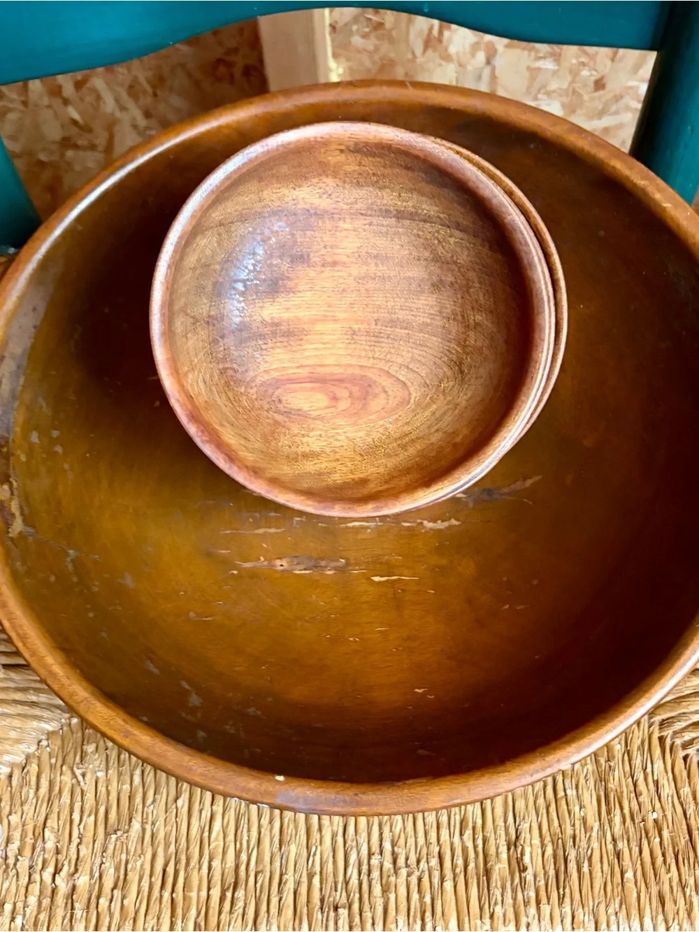 Handcrafted Wooden Serving Bowl Set in Warm Brown